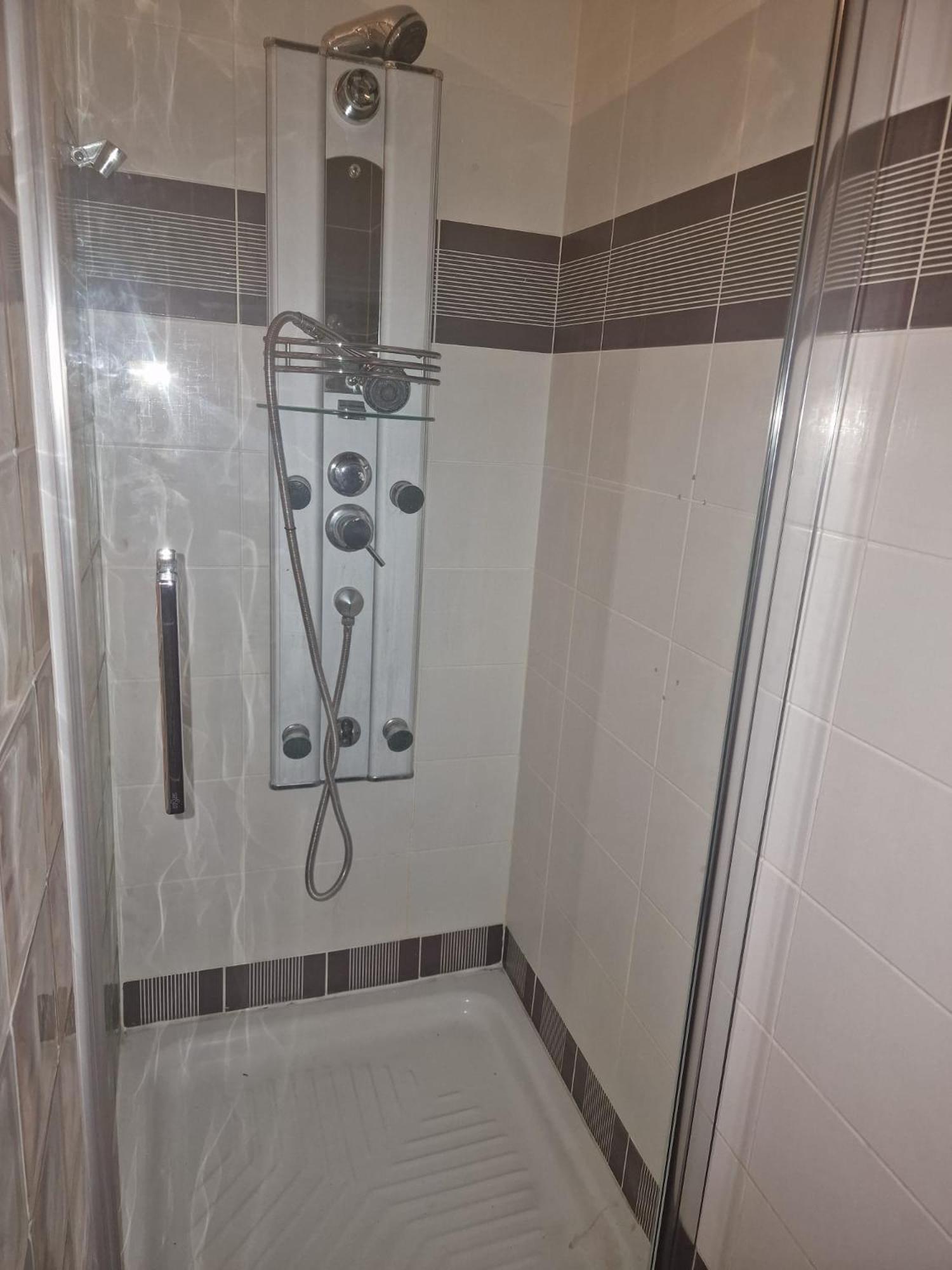 Une Chambre Dans Un Appartement - Luxary Calm Saint-Gratien Εξωτερικό φωτογραφία